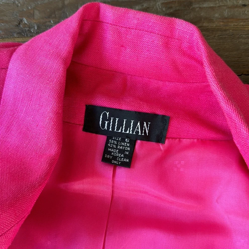 Vintage Gillian 80’s bright pink linen‎ suit set w/original brooch EVC size 6